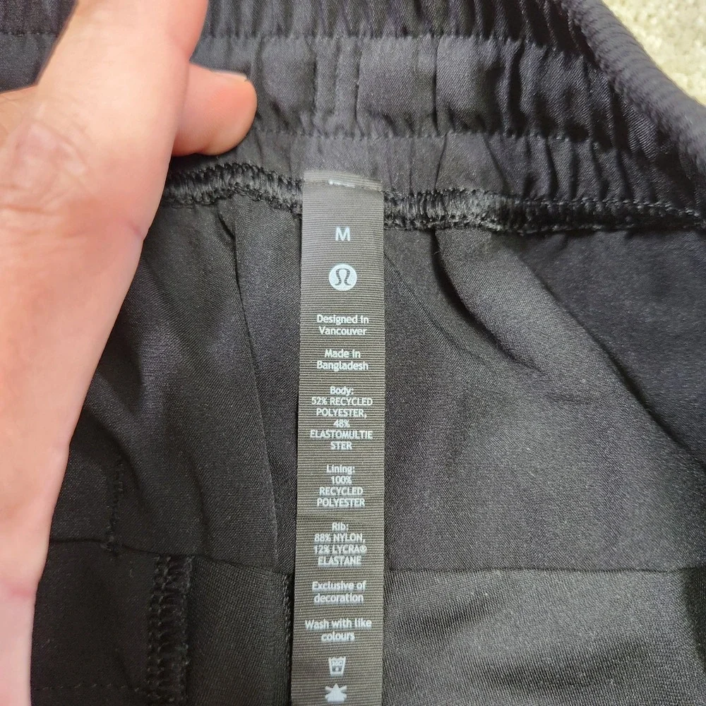 Lululemon Joggers Men Medium Warpstreme Black Athleisure Regular Fit Stretch